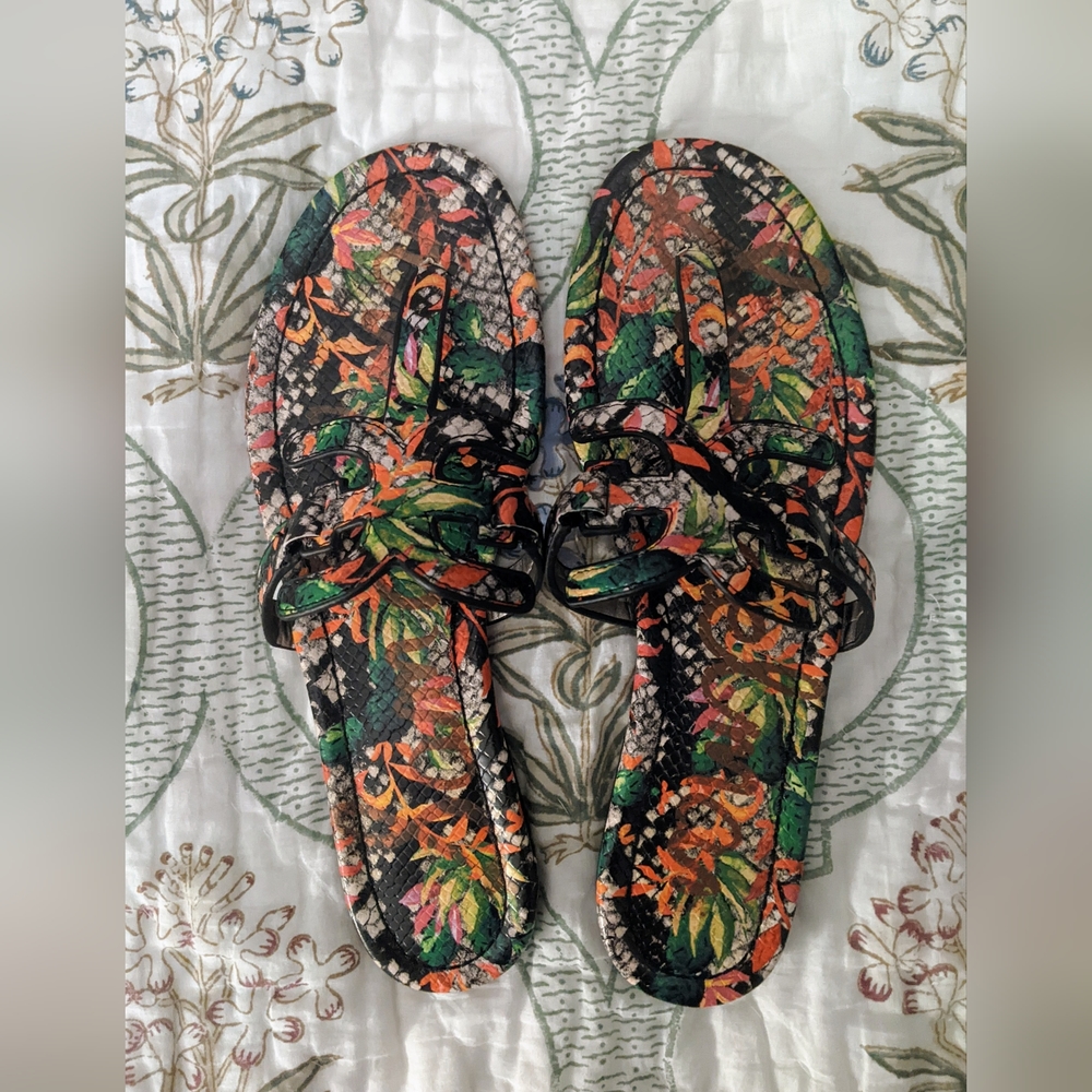 BNWOT Sam Edelman Flat Multicoloured Sandals